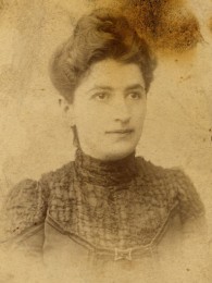 ნატალია აზიანი