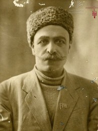 მუედინ სურმანიძე