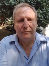 რევაზ თევზაძე