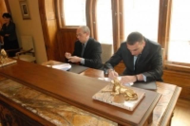 “Mgaloblishvili, Kipiani, Dzidziguri” – the first member of the “Friends’ Club” of the National Library