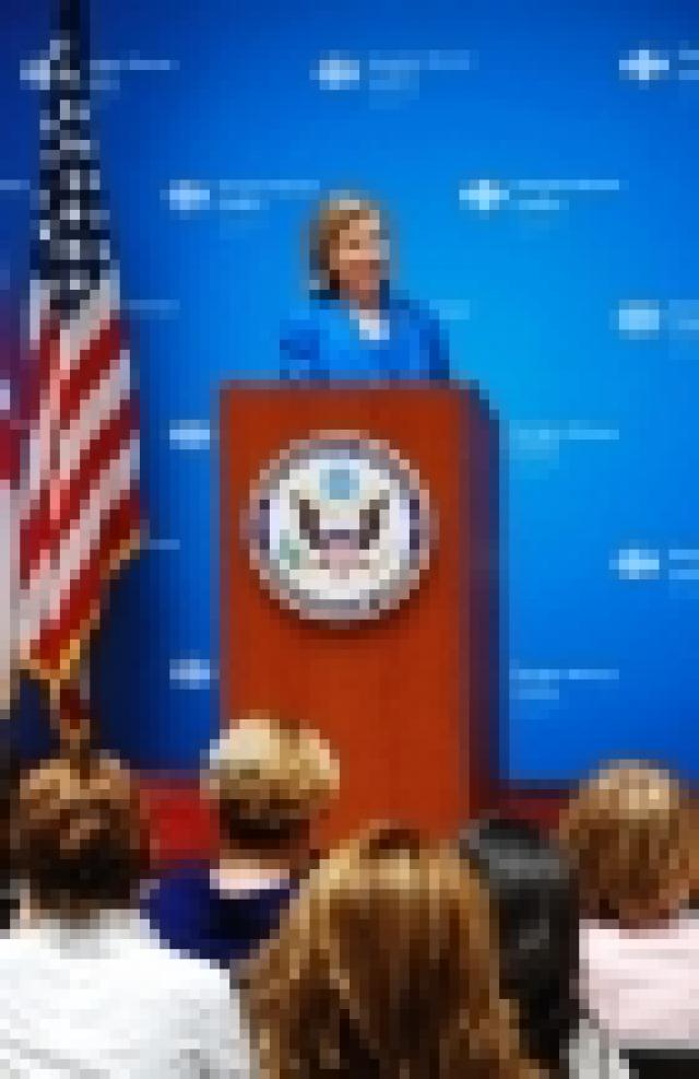 Hillary Clinton at the National Library