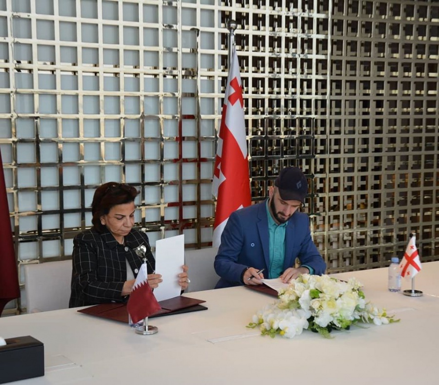 Giorgi Kekelidze Signes MOU with the Qatar National Library