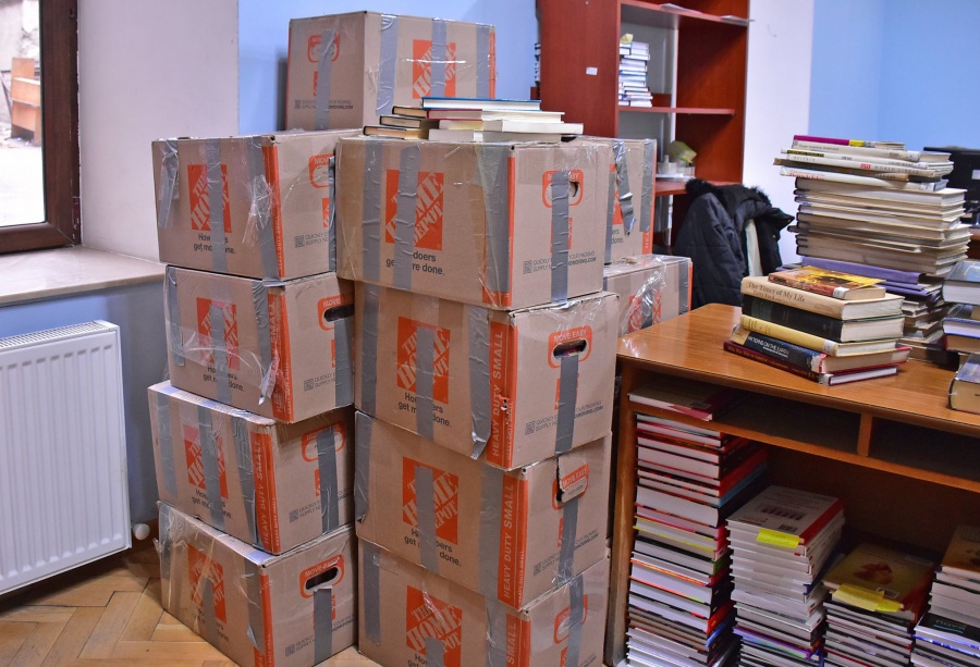 Peter Scinner donated rich collection to the National Library