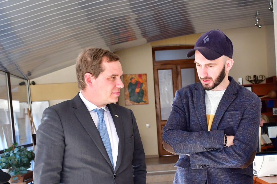 Ambassador of the Republic of France to Georgia Pays a Visit to the National Library