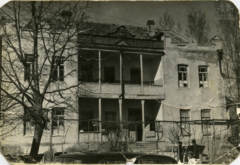 ფაილი:Anton furcelaZis saxli 1.jpg